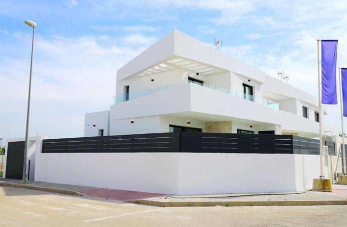 Image No.1-3 Bed House/Villa for sale