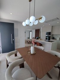 Interior 7