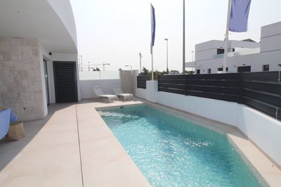 Exterior 3