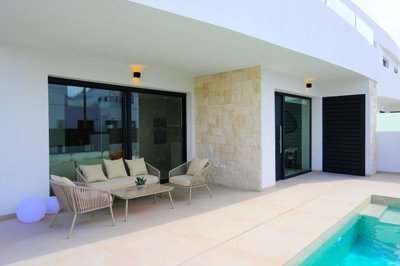 Exterior 6