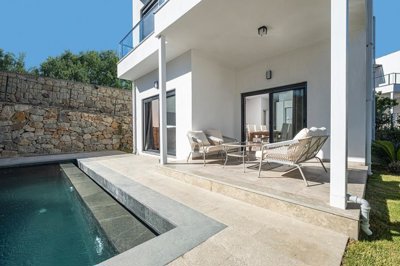 Exterior 4