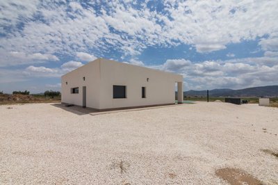 Exterior 10