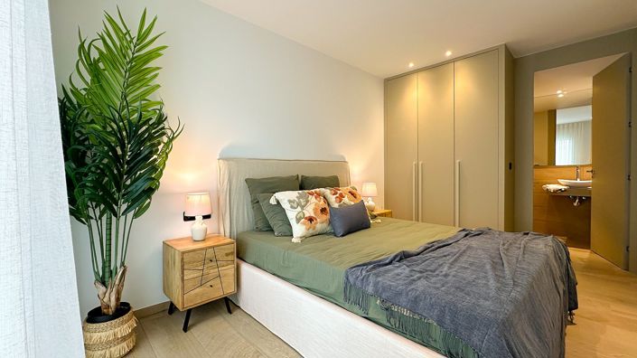 Image No.12-3 Bed Apartment for sale