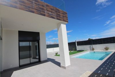 Exterior 3