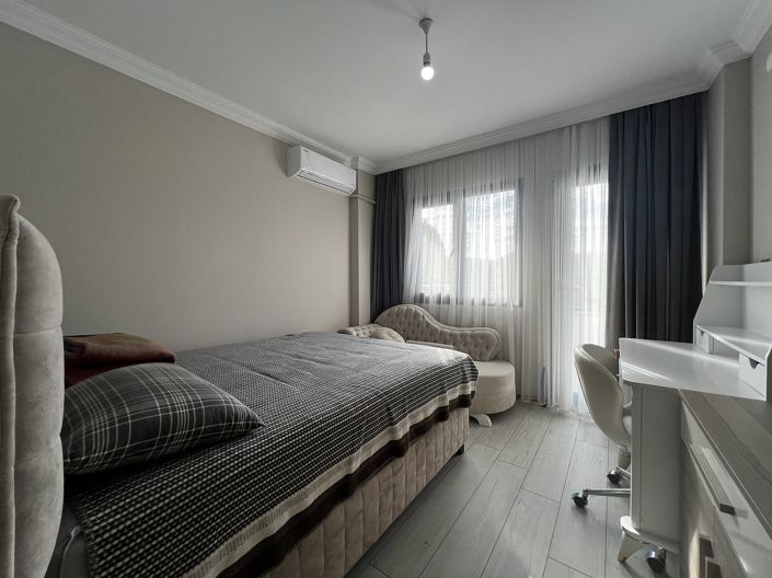 Image No.24-3 Bed Apartment for sale