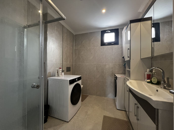 Image No.30-3 Bed Apartment for sale