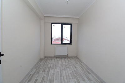 Interior 8