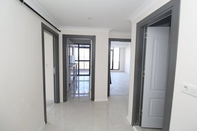 Interior 10