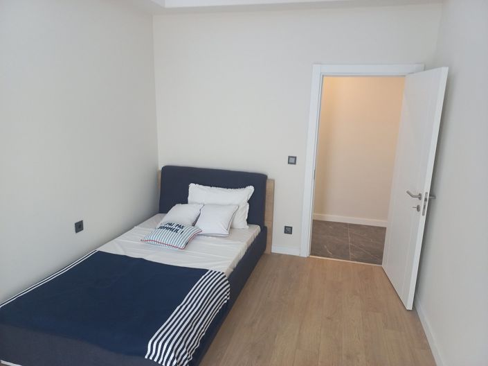 Image No.12-4 Bed Apartment for sale