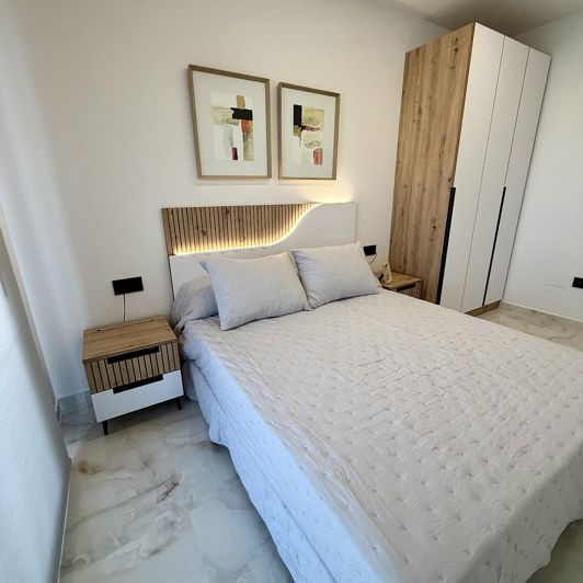 Image No.20-2 Bed Apartment for sale