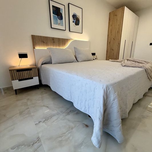 Image No.23-2 Bed Apartment for sale