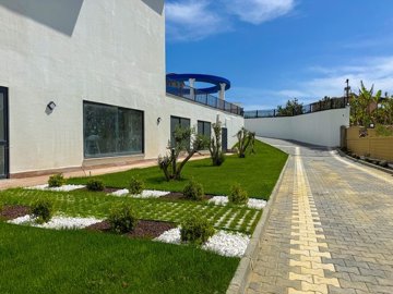 Exterior 11