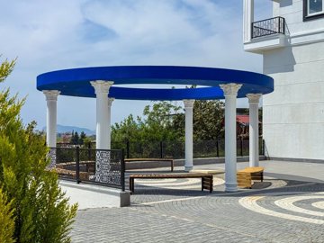 Exterior 13