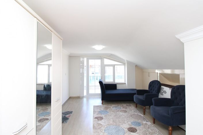 Image No.17-4 Bed Apartment for sale