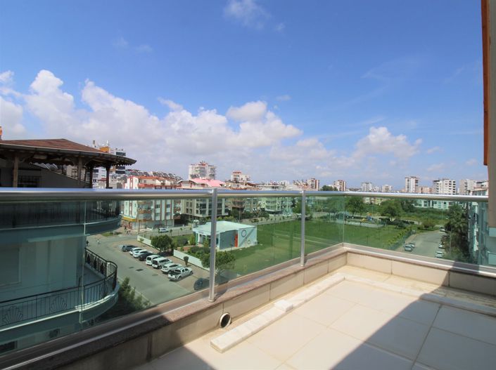 Image No.29-4 Bed Apartment for sale