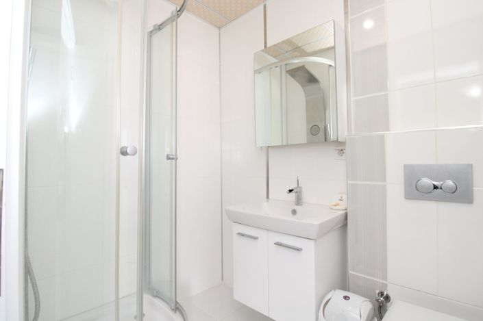 Image No.33-4 Bed Apartment for sale