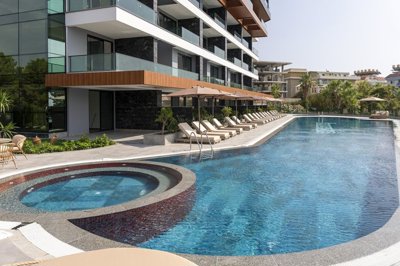 Exterior 4