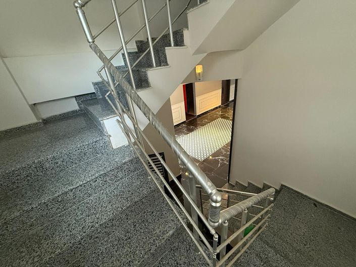 Image No.14-3 Bed Apartment for sale