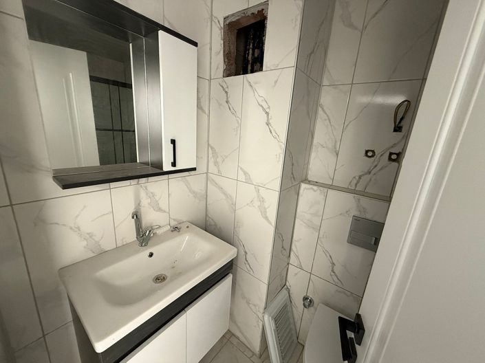 Image No.22-3 Bed Apartment for sale