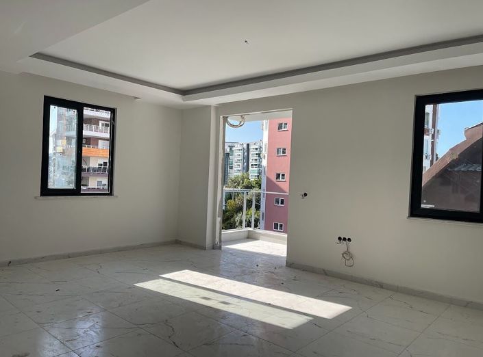 Image No.24-3 Bed Apartment for sale