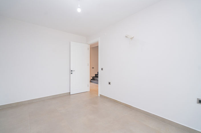 Image No.29-1 Bed Apartment for sale