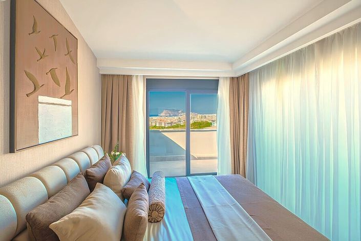 Image No.20-2 Bed Apartment for sale