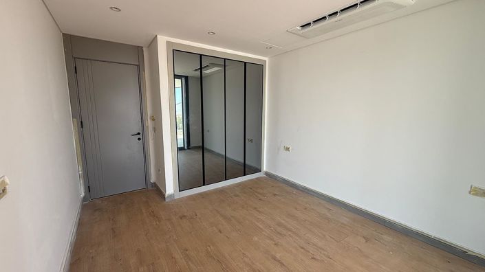 Image No.41-4 Bed House/Villa for sale