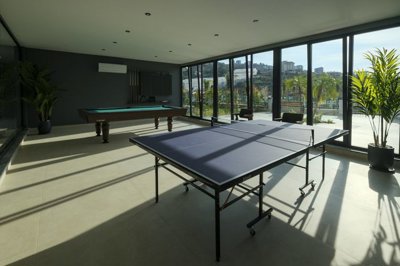 Exterior 10