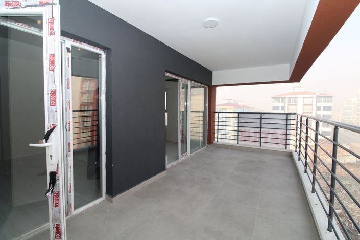 Image No.22-3 Bed Apartment for sale