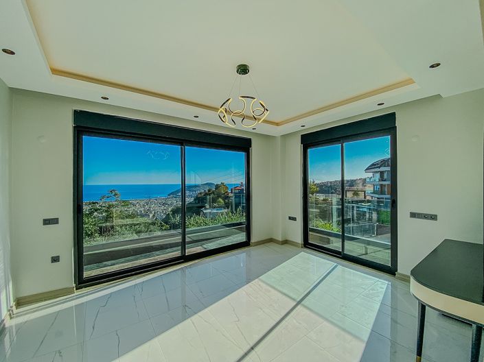 Image No.15-5 Bed House/Villa for sale