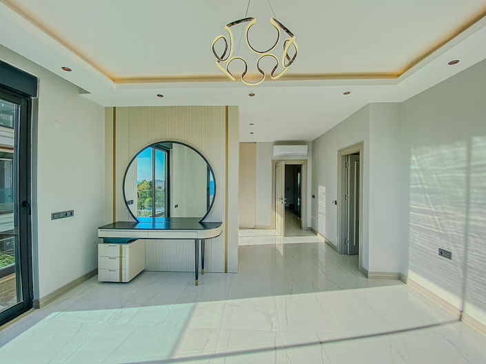 Image No.36-5 Bed House/Villa for sale