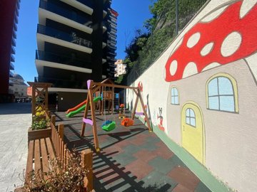Exterior 9