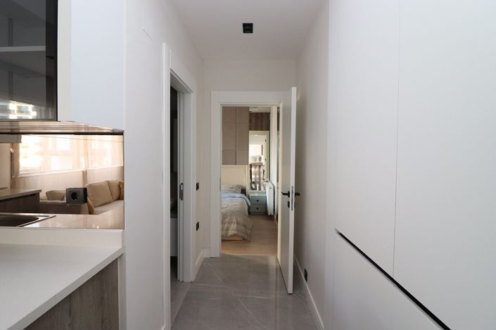 Image No.17-3 Bed Apartment for sale