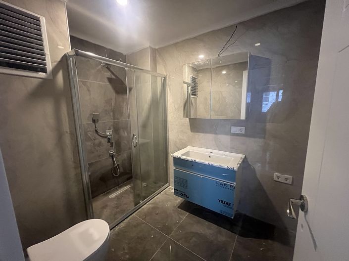 Image No.9-5 Bed Apartment for sale