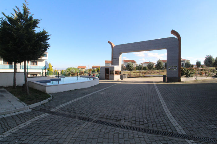 Image No.10-4 Bed Apartment for sale