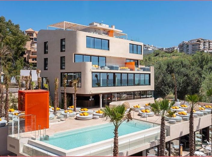 Image No.19-4 Bed Apartment for sale