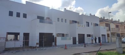 Exterior 1