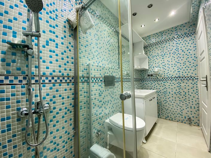 Image No.20-16 Bed Commercial for sale