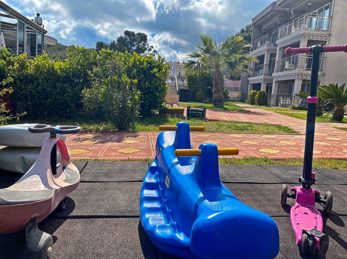 Image No.6-Commercial de 16 chambres à vendre à Ölüdeniz