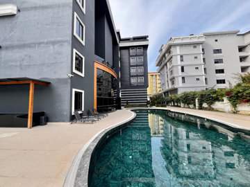 Exterior 4