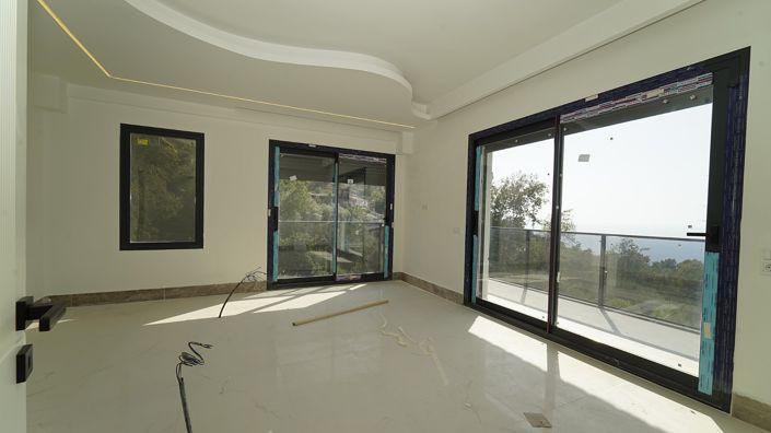 Image No.13-6 Bed House/Villa for sale