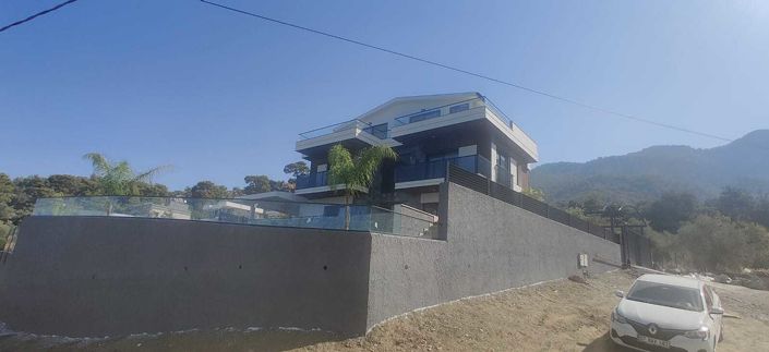 Image No.15-Maison / Villa de 6 chambres à vendre à Uzunyurt