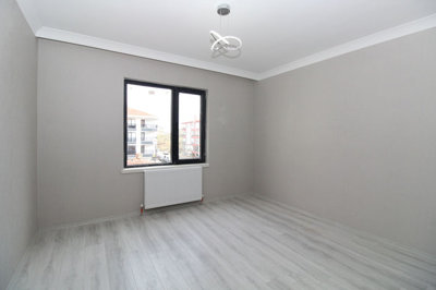 Interior 6