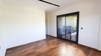 Interior 10