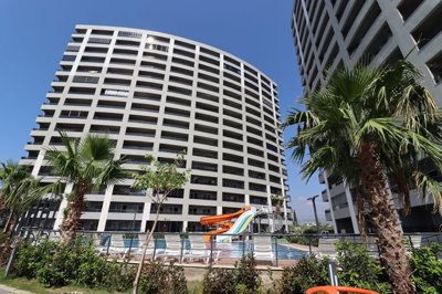 Exterior 1