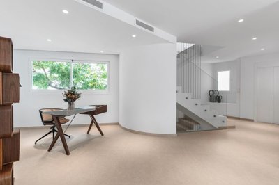 Interior 2