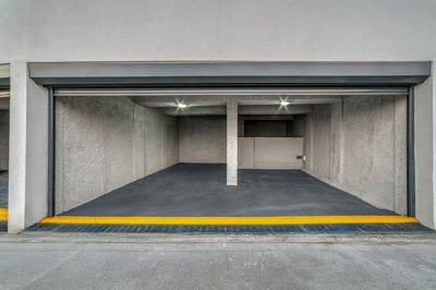 Exterior 12