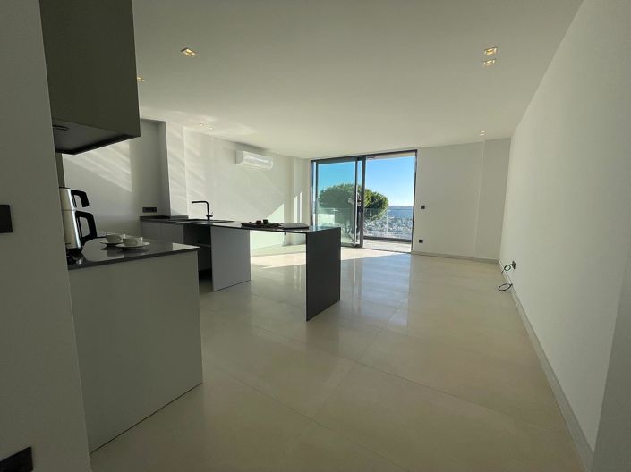 Image No.17-3 Bed Apartment for sale