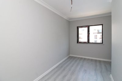 Interior 5
