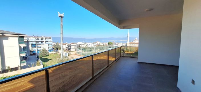 Image No.14-3 Bed Apartment for sale